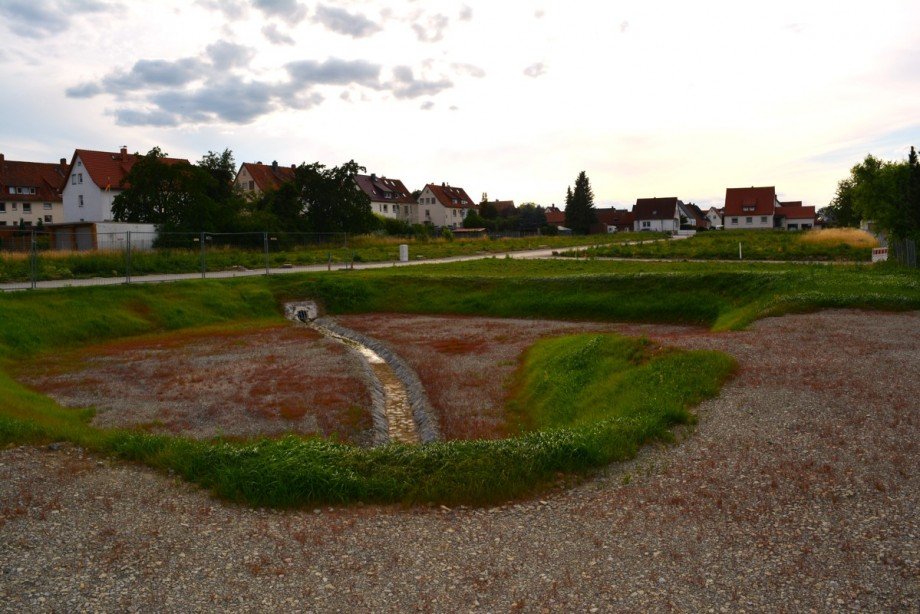 Baugebiet mit R�ckhaltebecken Wohngrundst�ck Duingen