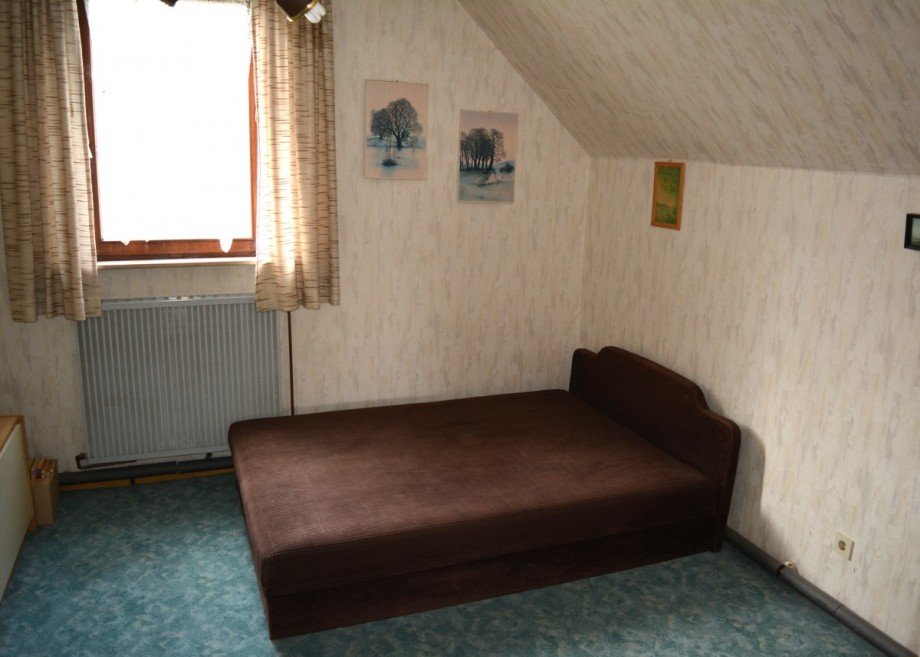 Zimmer DG Einfamilienhaus Nienst�dt