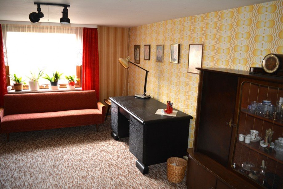 Zimmer DG Einfamilienhaus Nienst�dt